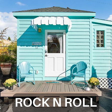 Tiny Digs - Hotel Of Tiny Houses Портланд Екстериор снимка
